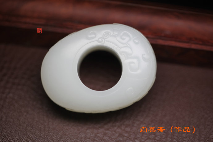 和田玉玉雕作品《凤凰涅槃》