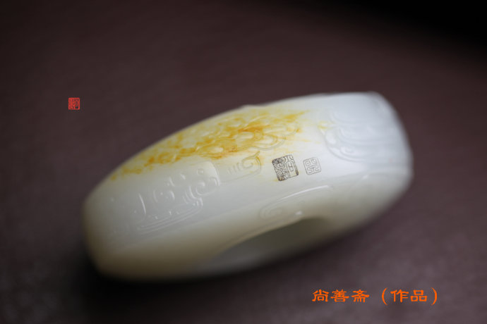 和田玉玉雕作品《凤凰涅槃》